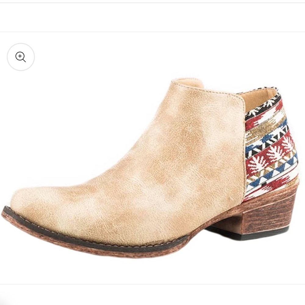 Roper Tan Sedona Serape Heel Ankle Boots